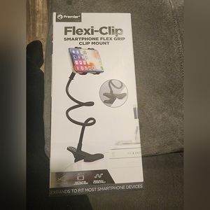 Clip Mount for phone NWT
